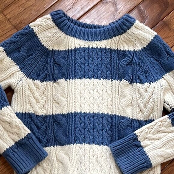 Boy’s 3 years baby gap thick chunky blue & cream Fisherman’s knit cable sweater - Picture 3 of 10